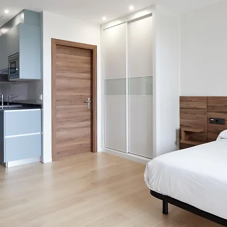 Mantulene - Basque Апартаменти